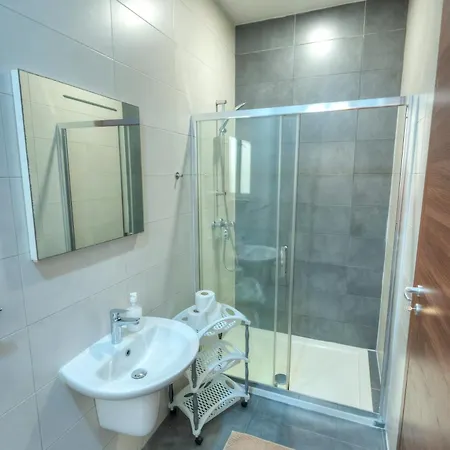 Stylish & Cosy Near Seafront Lgal1-1 דירה Gzira